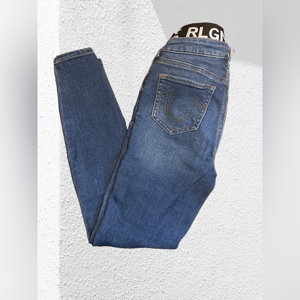 True Religion “HALLE” Mid-Rise Super Skinny Premium Jeans | Logo Waist Band